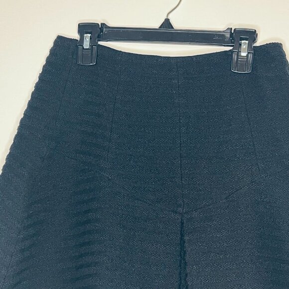 THEORY Black Textured Braswell Leira Skirt Size 2 - Picture 3 of 10